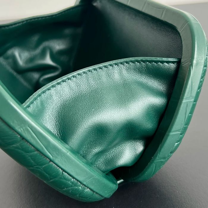 BOTTEGA VENETA BV 737025 ノット イブニングバッグ ワニ革 19x11.5cm サイズ:19x11.5cm