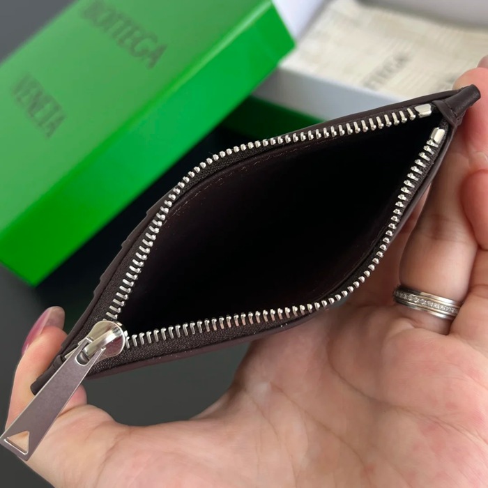 BOTTEGA VENETA BV 805827 縦型カードケース 細編み小牛皮 12x7x0.5cm サイズ:12x7x0.5cm