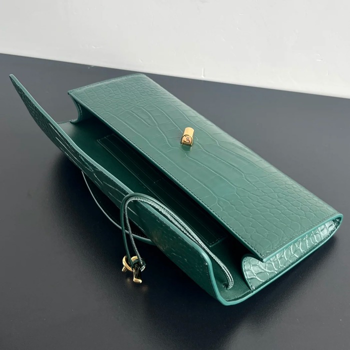 BOTTEGA VENETA BV 741511 クラッチバッグ ワニ紋羊革 31x13cm サイズ:31x13cm