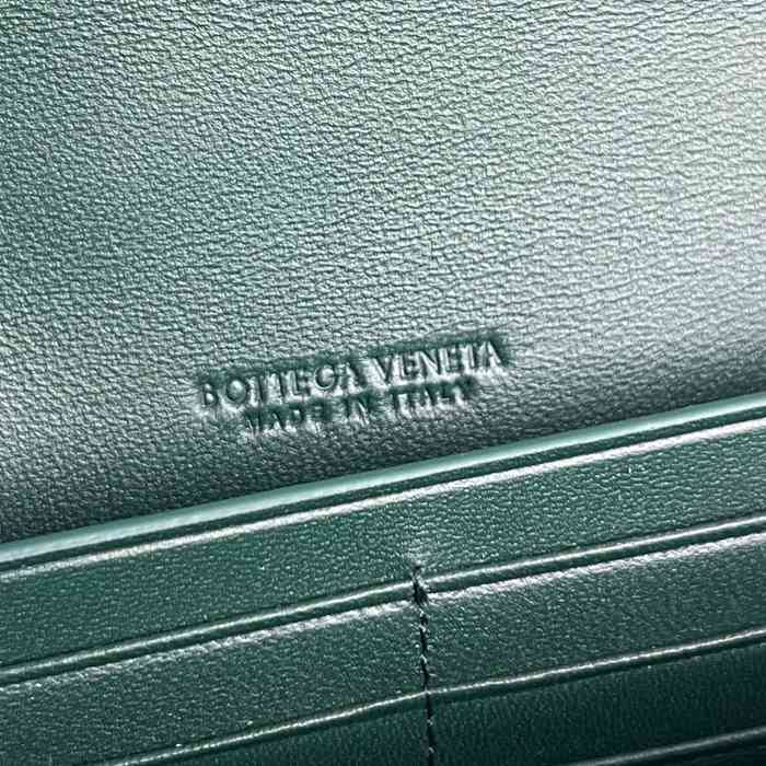 BOTTEGA VENETA BV 741511 クラッチバッグ ワニ紋羊革 31x13cm サイズ:31x13cm