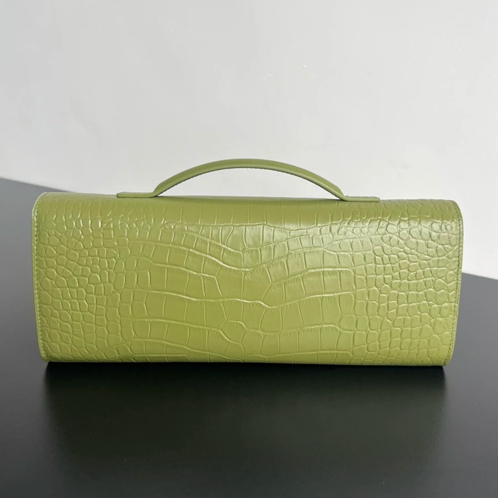 BOTTEGA VENETA BV 741511 クラッチバッグ ワニ紋羊革 31x13cm サイズ:31x13cm
