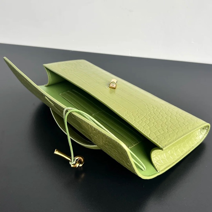 BOTTEGA VENETA BV 741511 クラッチバッグ ワニ紋羊革 31x13cm サイズ:31x13cm