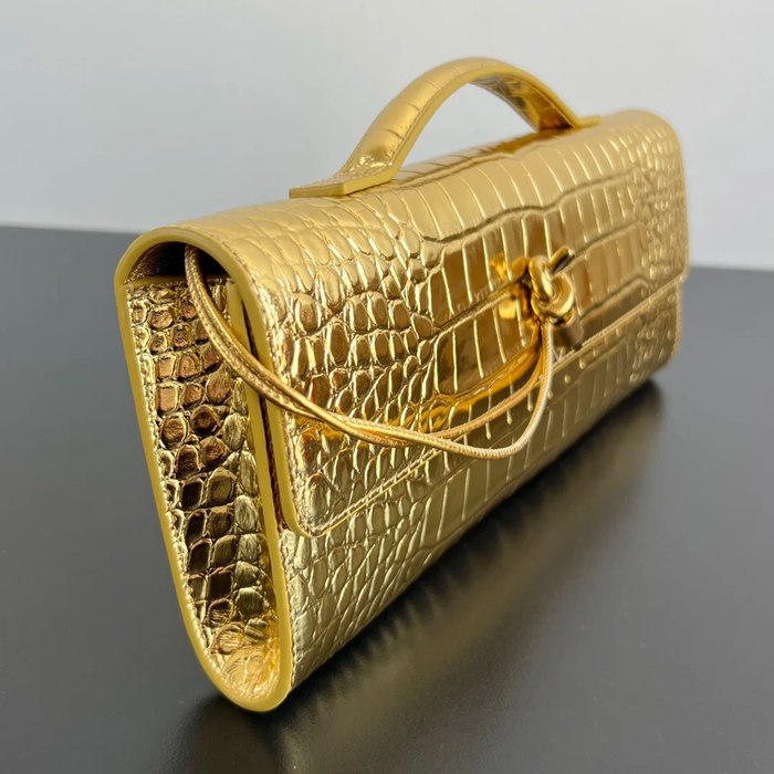 BOTTEGA VENETA BV 741511 クラッチバッグ ワニ紋羊革 31x13cm サイズ:31x13cm