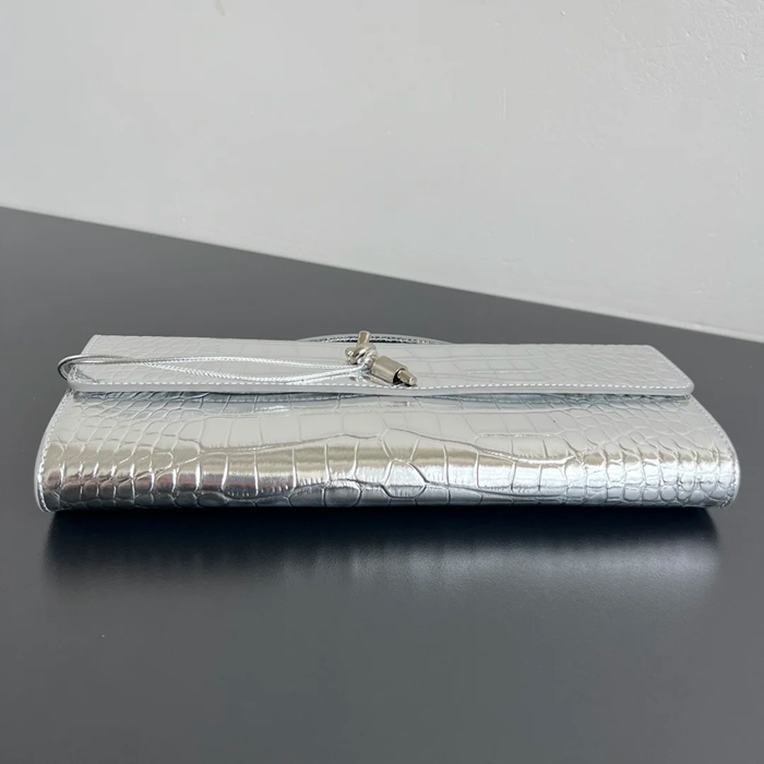 BOTTEGA VENETA BV 741511 クラッチバッグ ワニ紋羊革 31x13cm サイズ:31x13cm