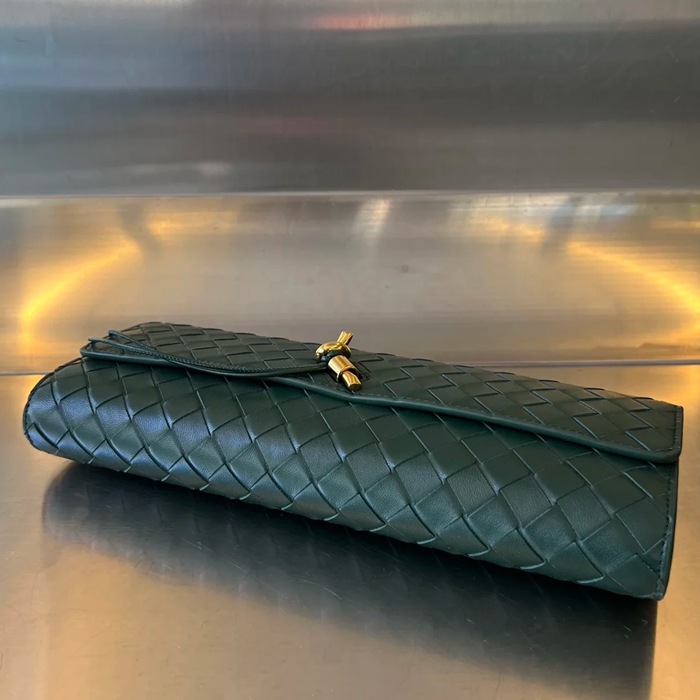BOTTEGA VENETA BV 741511 クラッチバッグ 編み羊革 31x13cm サイズ:31x13cm
