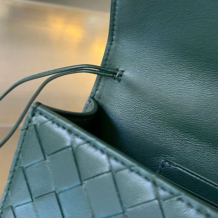 BOTTEGA VENETA BV 741511 クラッチバッグ 編み羊革 31x13cm サイズ:31x13cm