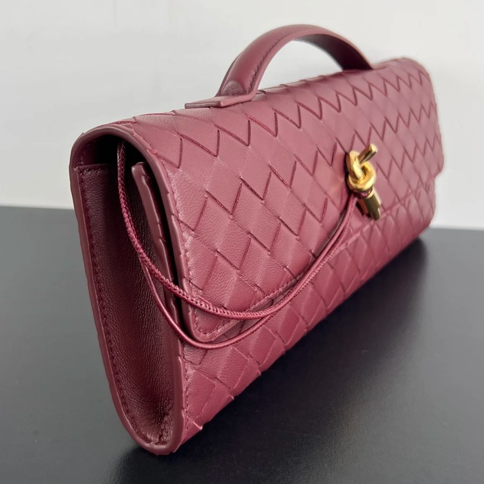 BOTTEGA VENETA BV 741511 クラッチバッグ 編み羊革 31x13cm サイズ:31x13cm