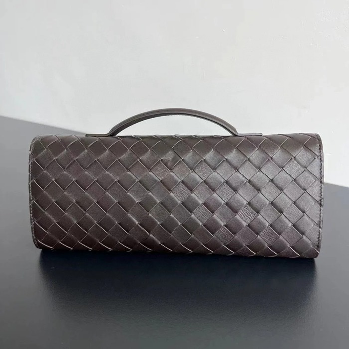 BOTTEGA VENETA BV 741511 クラッチバッグ 編み羊革 31x13cm サイズ:31x13cm