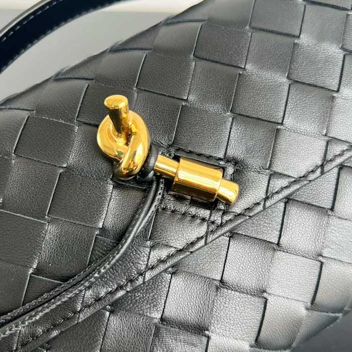 BOTTEGA VENETA BV 741511 クラッチバッグ 編み羊革 31x13cm サイズ:31x13cm