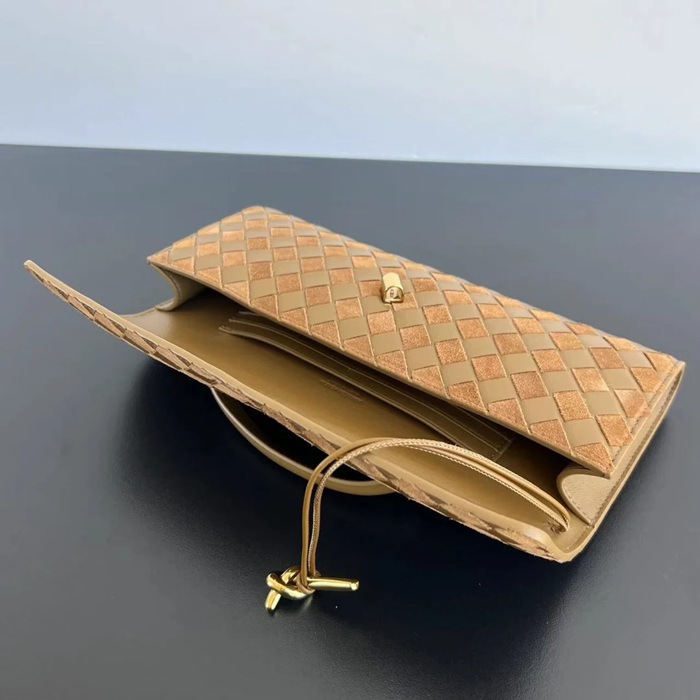 BOTTEGA VENETA BV 741511 クラッチバッグ 鹿皮絨×編み羊革 31x13cm サイズ:31x13cm