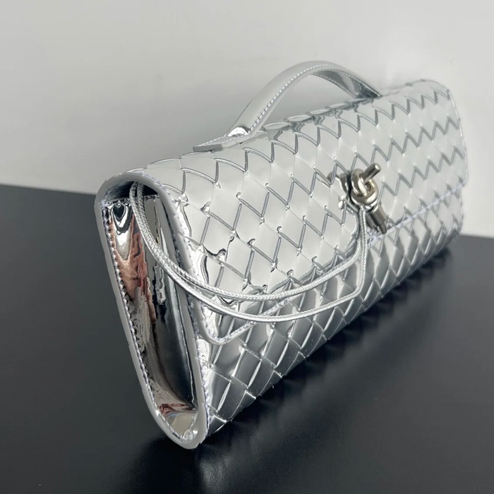 BOTTEGA VENETA BV 741511 クラッチバッグ 編み羊革 31x13cm サイズ:31x13cm