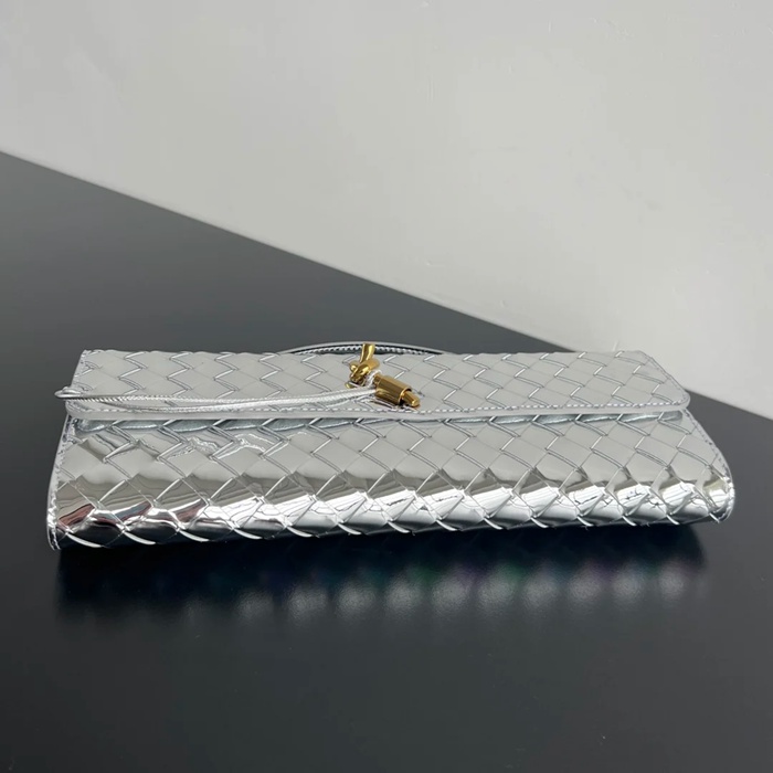 BOTTEGA VENETA BV 741511 クラッチバッグ 編み羊革 31x13cm サイズ:31x13cm