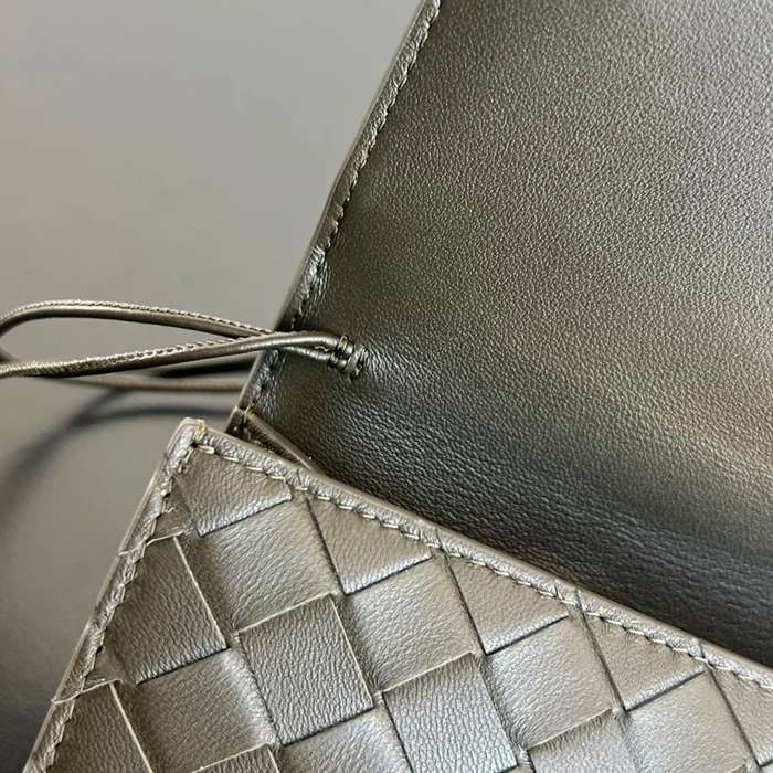 BOTTEGA VENETA BV 741511 クラッチバッグ 編み羊革 31x13cm サイズ:31x13cm