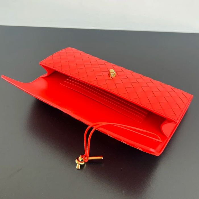 BOTTEGA VENETA BV 741511 クラッチバッグ 編み羊革 31x13cm サイズ:31x13cm