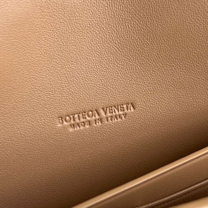 BOTTEGA VENETA BV 741511 クラッチバッグ 編み羊革 31x13cm サイズ:31x13cm