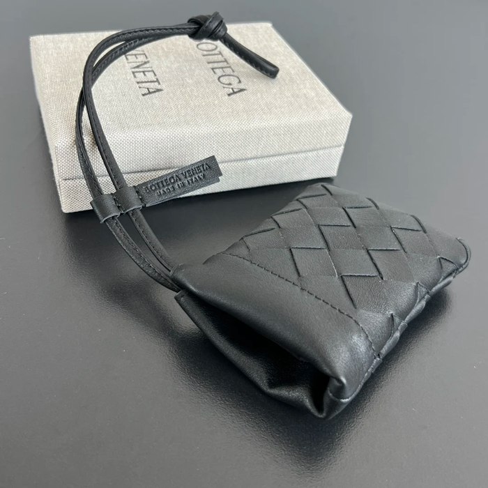 BOTTEGA VENETA BV 843903 カードケース 編み羊皮 マルチカラー 11x8.5cm サイズ:11x8.5cm