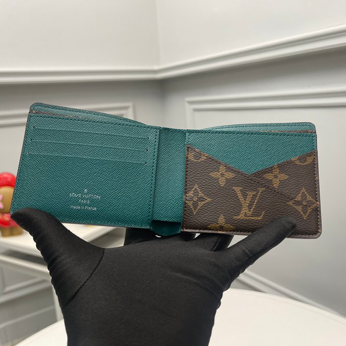 LOUIS VUITTON M12836 マルチプル短財布 モノグラムマッカーサー グリーン サイズ:11.5x9x1.5cm