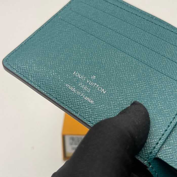 LOUIS VUITTON M12836 マルチプル短財布 モノグラムマッカーサー グリーン サイズ:11.5x9x1.5cm