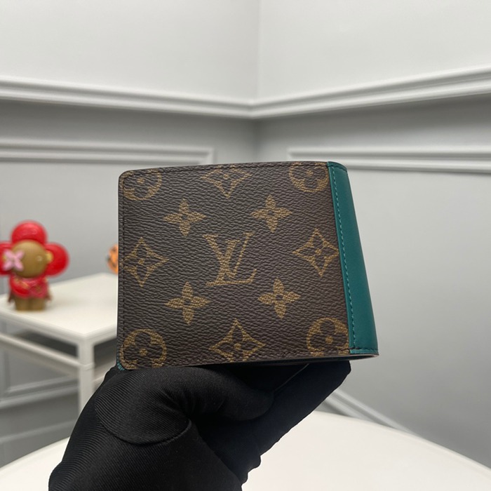 LOUIS VUITTON M12836 マルチプル短財布 モノグラムマッカーサー グリーン サイズ:11.5x9x1.5cm