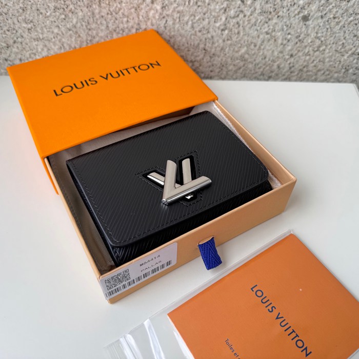 LOUIS VUITTON M64414 ツイスト長財布 エピ ブラック サイズ:12x9.6x2.5cm