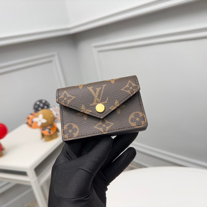 LOUIS VUITTON M81855 名刺ケース モノグラムリバース サイズ:10x6.8x1.4cm
