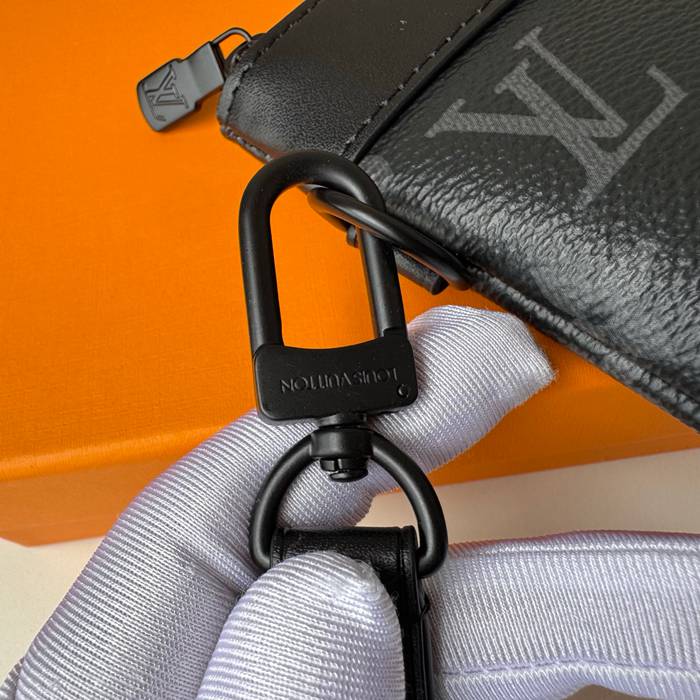 LOUIS VUITTON M81569 ポシェット トゥゴー モノグラムエクリプス サイズ:30x21.5cm