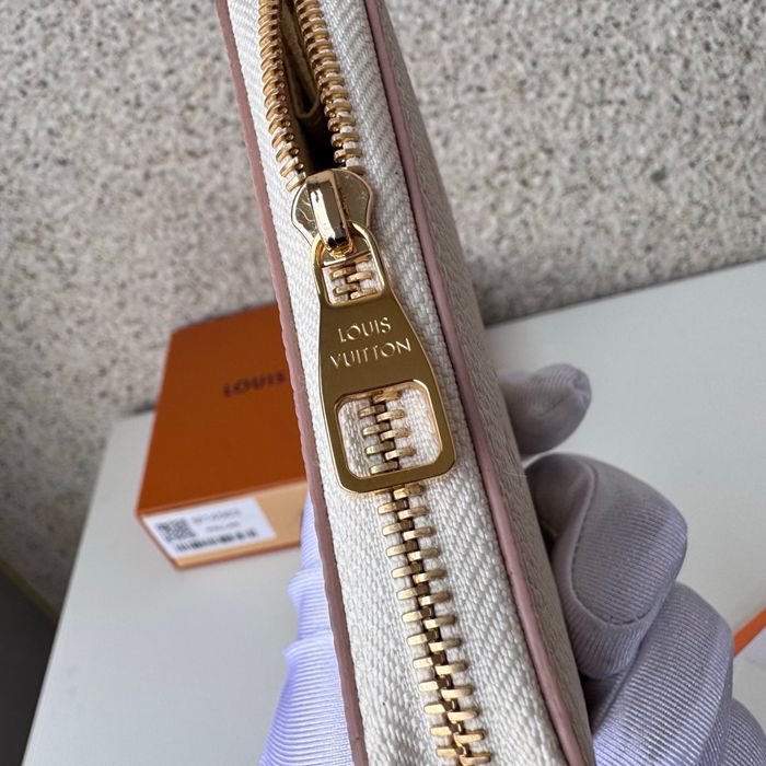 LOUIS VUITTON M14563 ジッピーコインケース モノグラムアンプラント サイズ:11x8.5cm