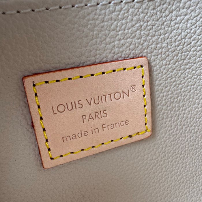 LOUIS VUITTON M14909 コスメポーチ フライトモード モノグラムダンヌ サイズ:19x12cm