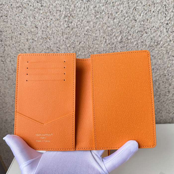 LOUIS VUITTON M14621 パスポートケース フライトモード モノグラムダンヌ サイズ:10x14x2.5cm