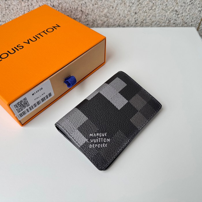 LOUIS VUITTON M14928 ポケットオーガナイザー ダモフラージュ サイズ:8x1x11cm
