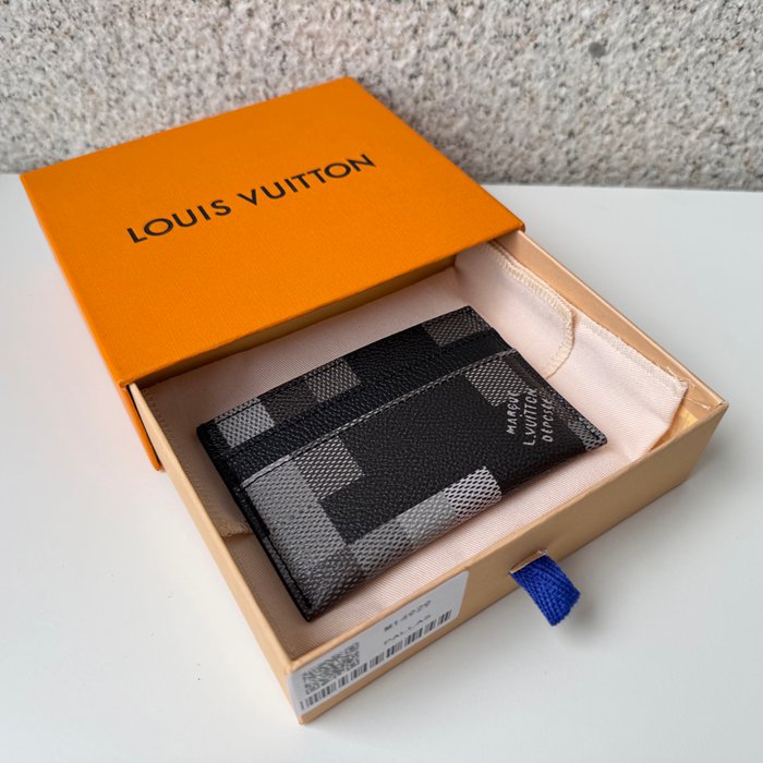LOUIS VUITTON M14929 カードケース ダモフラージュ サイズ:11x1.5cm