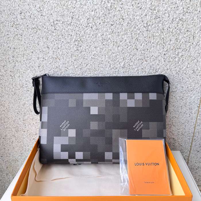 LOUIS VUITTON M14926 ポシェット ボヤージュ スープル ダモフラージュ サイズ:30x21x7.5cm