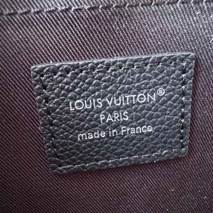 LOUIS VUITTON M14926 ポシェット ボヤージュ スープル ダモフラージュ サイズ:30x21x7.5cm