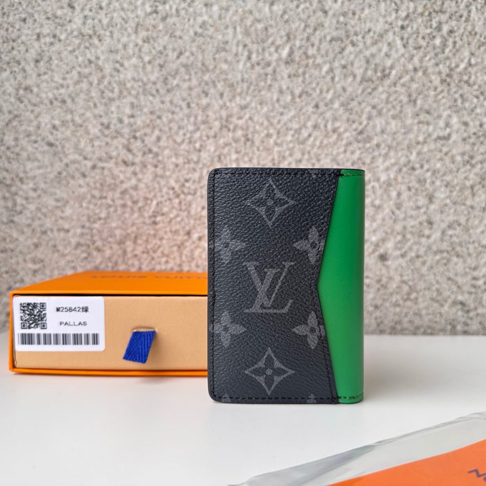 LOUIS VUITTON M25842 ポケットオーガナイザー モノグラムエクリプス×グリーン サイズ:7.5x11.1cm