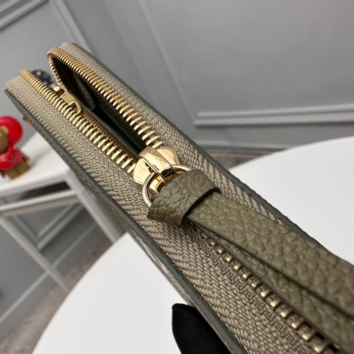 LOUIS VUITTON M82478 クレマンス長財布 モノグラムアンプラント グリーン サイズ:20x9cm