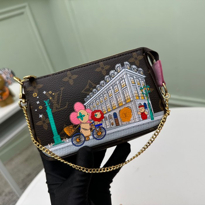 LOUIS VUITTON M81760 ミニポシェット アクセサリー ヴィヴィエンヌ サイズ:15.5x10.5cm