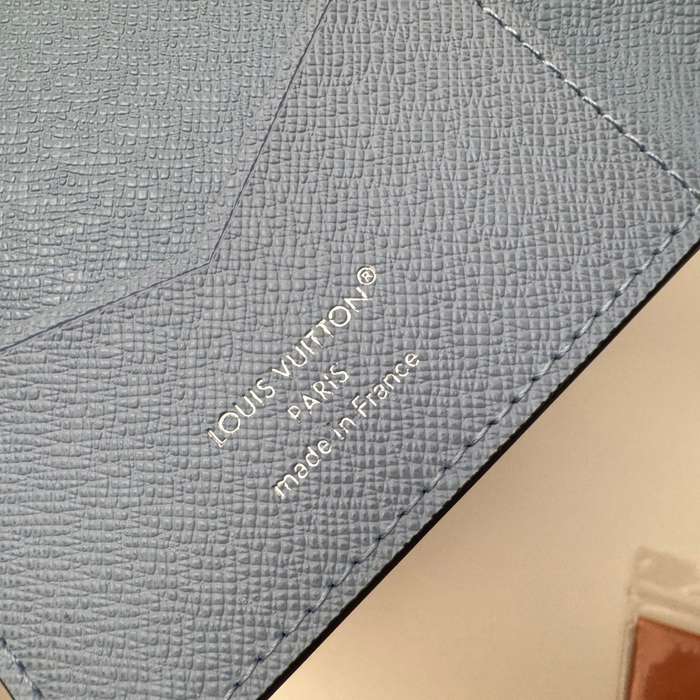 LOUIS VUITTON M14358 パスポートケース モノグラムマッカサー ブルー サイズ:10x14x2.5cm