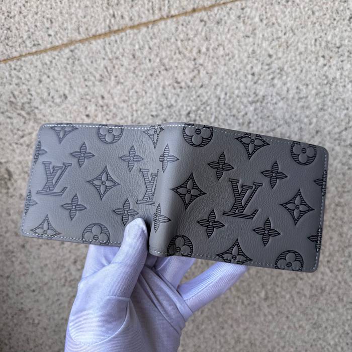 LOUIS VUITTON M81383 マルチプル短財布 モノグラムシャドウ グレー サイズ:11.5x9x1.5cm