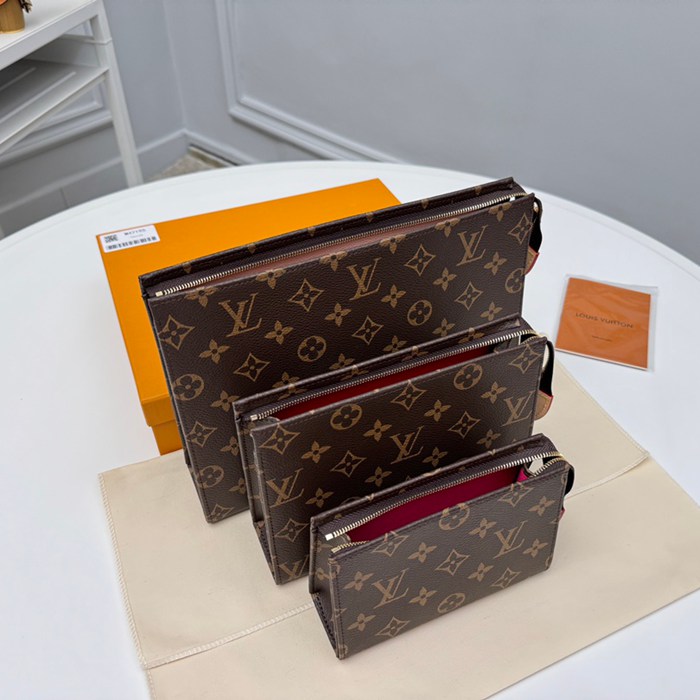 LOUIS VUITTON M47195 トリオコスメポーチ モノグラム サイズ:25x20x5.5cm