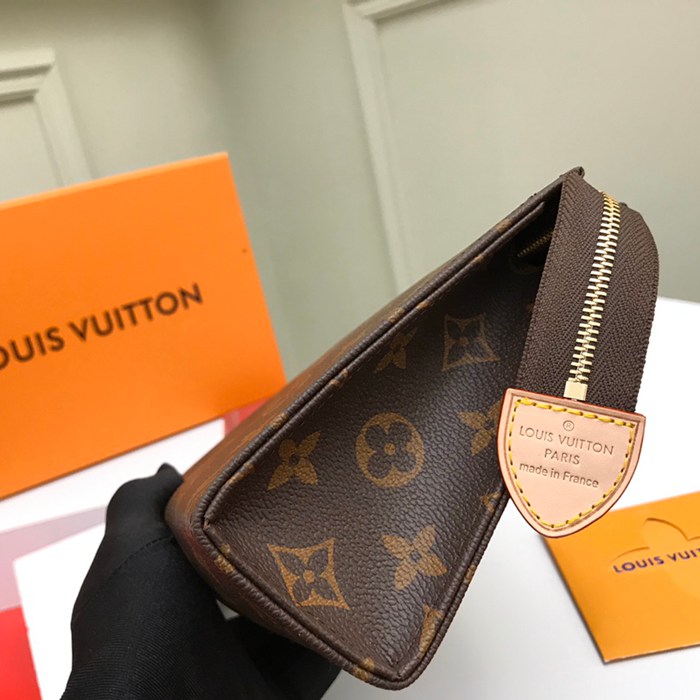 LOUIS VUITTON M47544 コスメポーチ 中 モノグラム サイズ:19x15cm