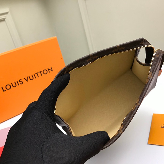 LOUIS VUITTON M47544 コスメポーチ 中 モノグラム サイズ:19x15cm