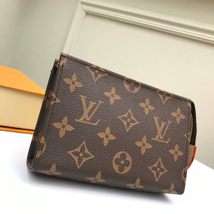LOUIS VUITTON M47546 コスメポーチ 小 モノグラム サイズ:15x10x4.5cm