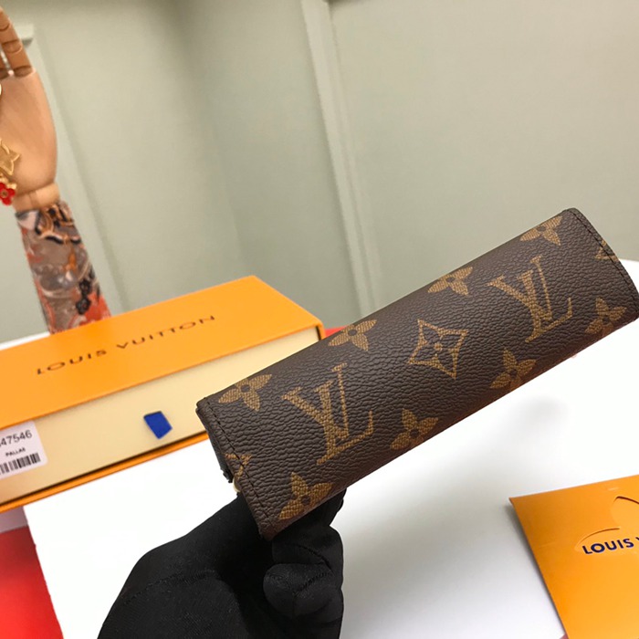 LOUIS VUITTON M47546 コスメポーチ 小 モノグラム サイズ:15x10x4.5cm