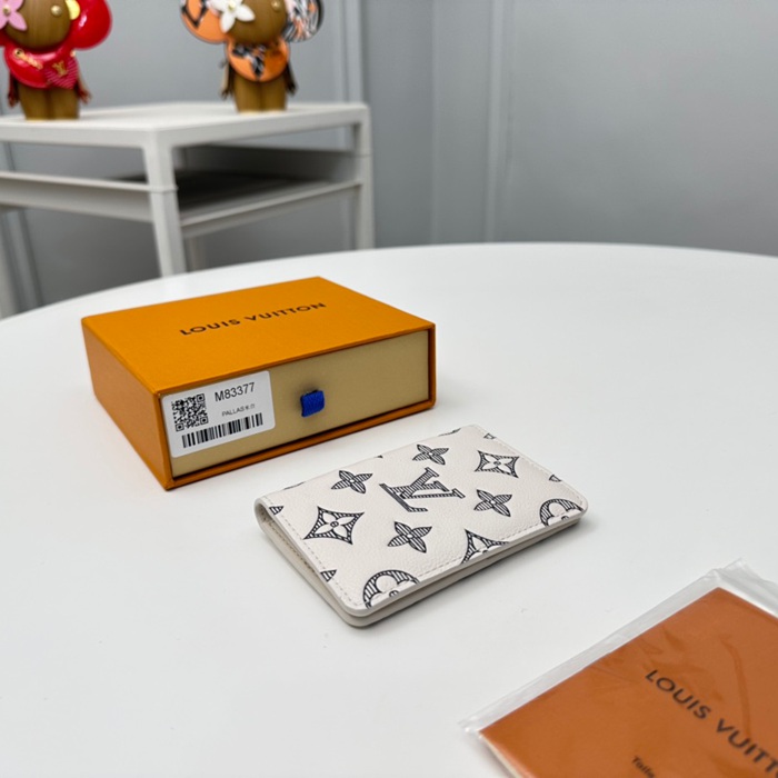 LOUIS VUITTON M83377 ポケットオーガナイザー モノグラムシャドウ アイボリー サイズ:7.5x11.1cm