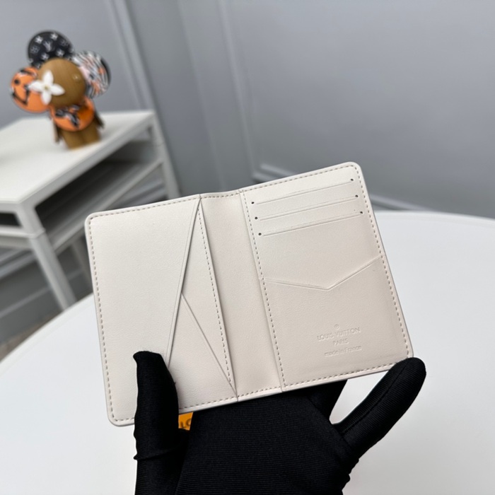 LOUIS VUITTON M83377 ポケットオーガナイザー モノグラムシャドウ アイボリー サイズ:7.5x11.1cm