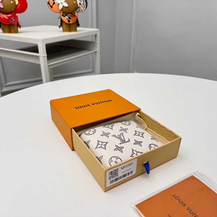 LOUIS VUITTON M83380 マルチプル短財布 モノグラムシャドウ ホワイト サイズ:11.5x9x1.5cm