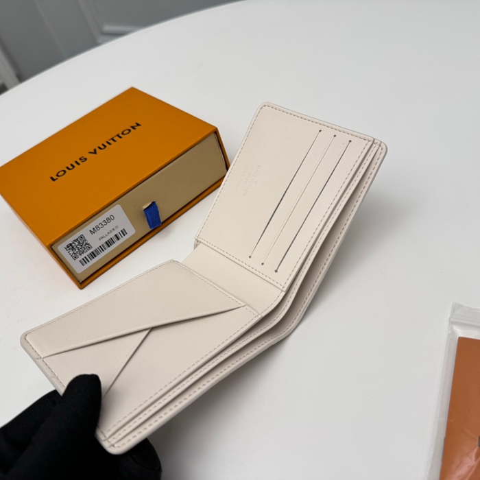 LOUIS VUITTON M83380 マルチプル短財布 モノグラムシャドウ ホワイト サイズ:11.5x9x1.5cm