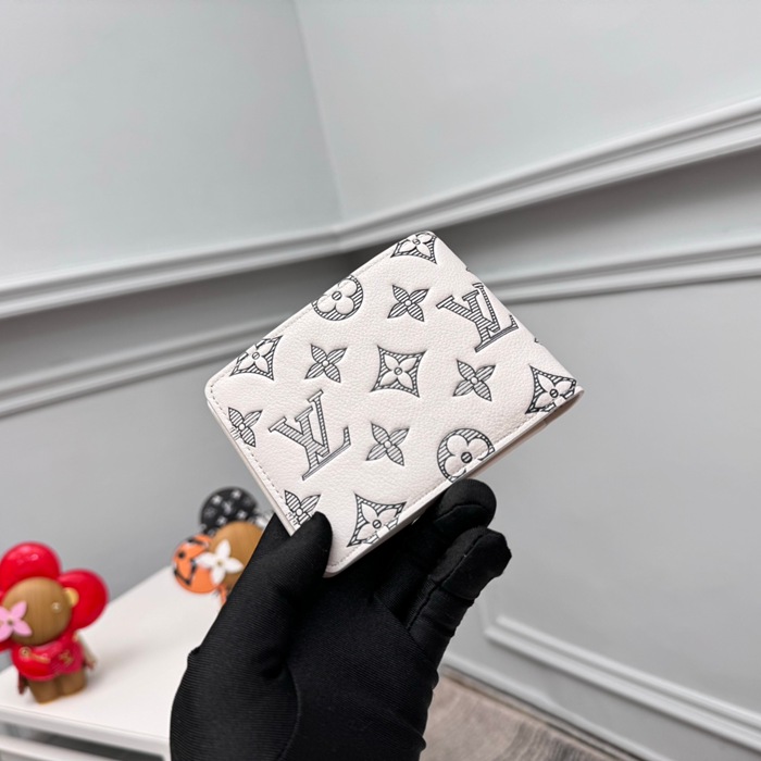 LOUIS VUITTON M83380 マルチプル短財布 モノグラムシャドウ ホワイト サイズ:11.5x9x1.5cm