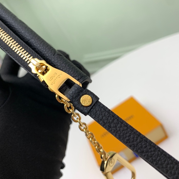 LOUIS VUITTON M69421 レクトヴェルソ カードケース モノグラムアンプラント ブラック サイズ:13x9.5x2.5cm