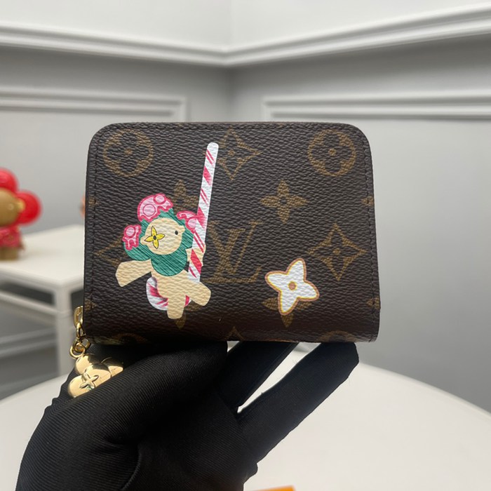 LOUIS VUITTON M12210 ジッピーコインケース キャンディファクトリー サイズ:11x8.5cm